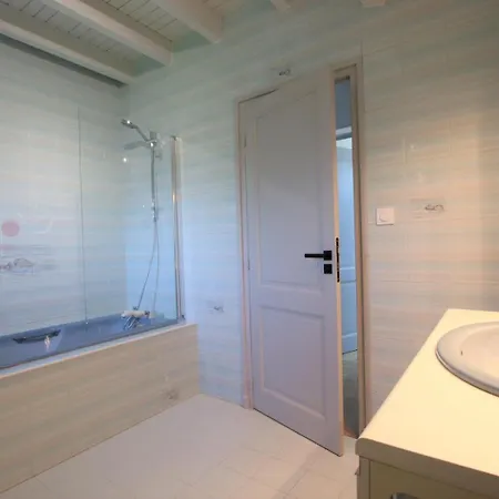 Arlotia Holiday home *